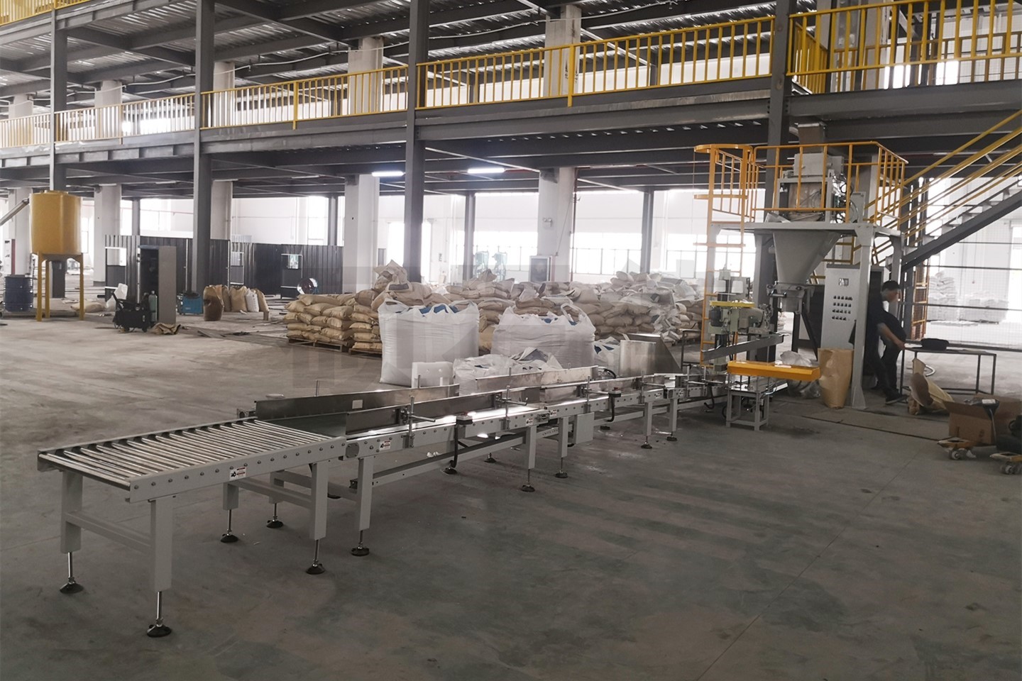 25kg半自动颗粒包装线